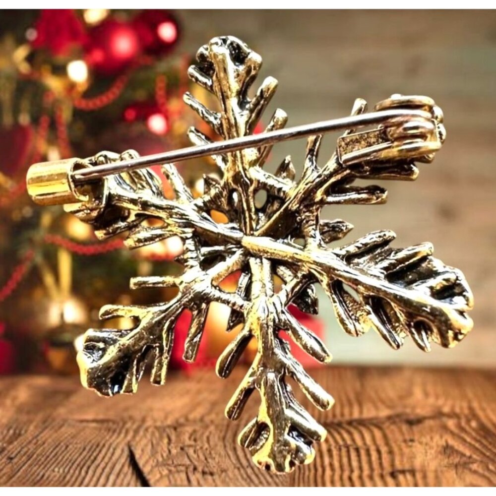 Christmas Snowflake Brooch Pin Star Red Green Crystal Accents Festive Wi… - Picture 12 of 12